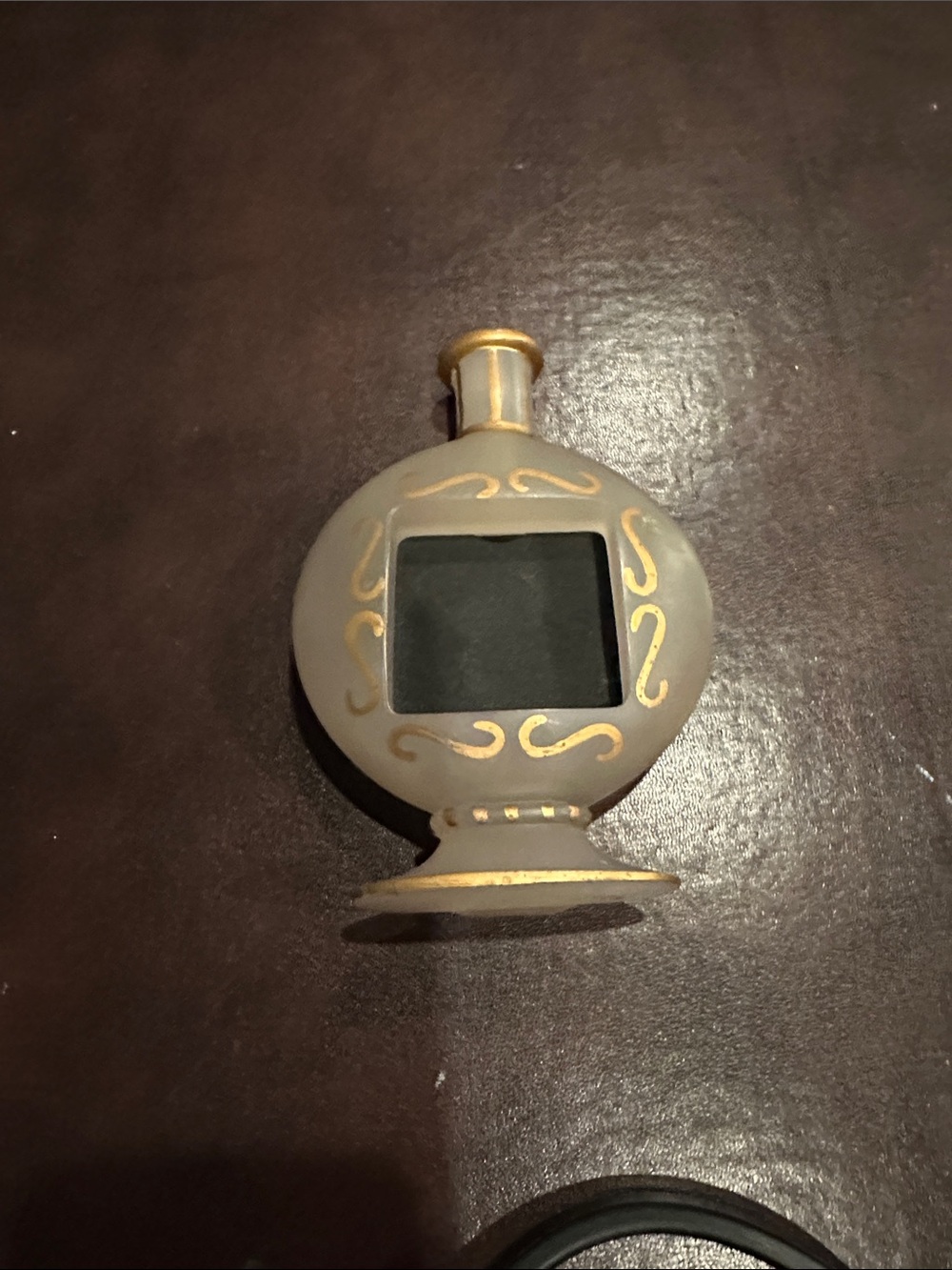 Round Decorative Photo Frame Vase with Gold Accents 1997